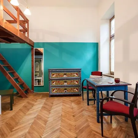 Апартаменты Cozy Studio At New York Palace, 4 Ppl *